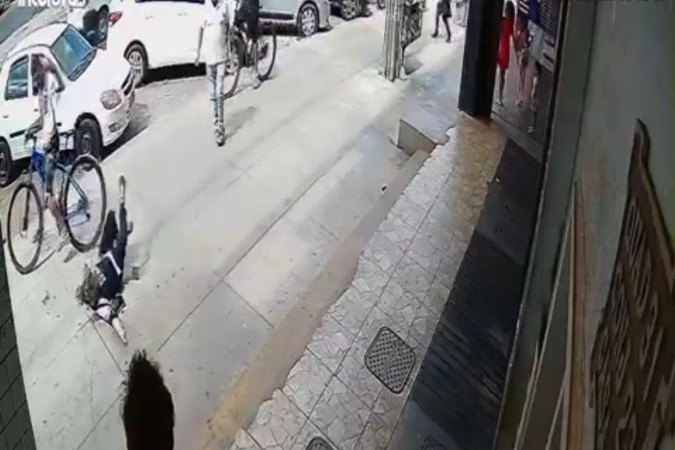 Atropelamento ocorreu em área que proíbe bicicletas - (crédito: Material cedido ) Atropelamento ocorreu em área que proíbe bicicletas - (crédito: Material cedido )