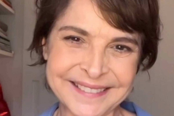 Solteira, Drica Moraes fala sobre vida sexual aos 56 anos: “Sinto muito tesão” -  (crédito: Observatório dos Famosos)