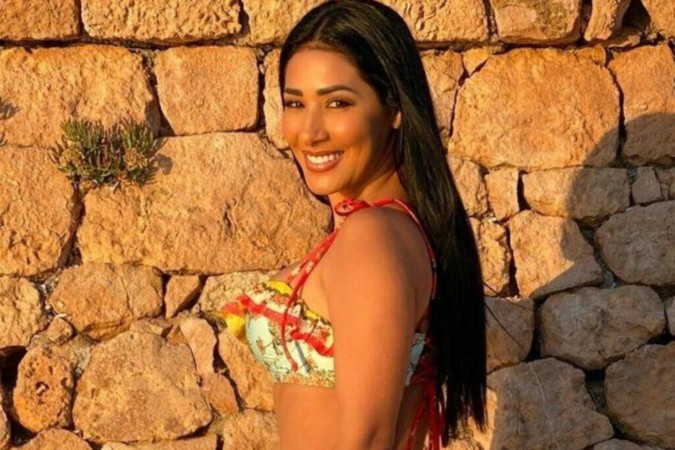 Simaria posa de biquíni no quintal e empolga com empinadinha: “Vamos aproveitar” -  (crédito: Observatório dos Famosos)