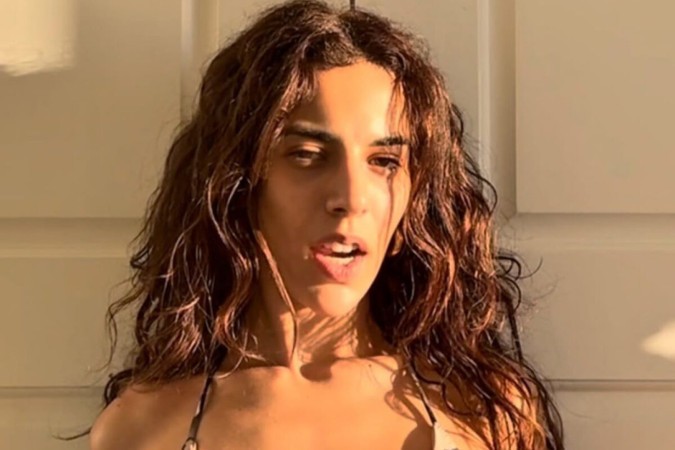 De biquíni, Marina Sena dá um show de sensualidade e encanta os fãs -  (crédito: Observatório dos Famosos)