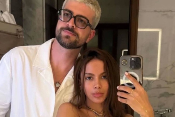 Anitta faz revelaÃ§Ãµes sobre intimidade e rotina com namorado: “Tudo junto” -  (crédito: ObservatÃ³rio dos Famosos)
