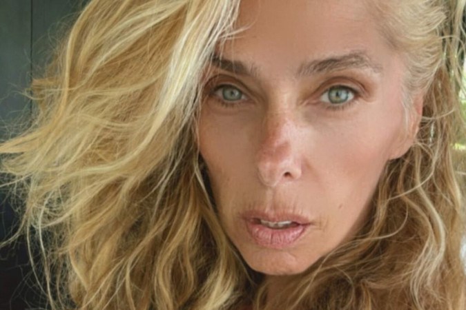 Adriane Galisteu surge de biquíni e surpreende com bumbum redondinho -  (crédito: Observatório dos Famosos)
