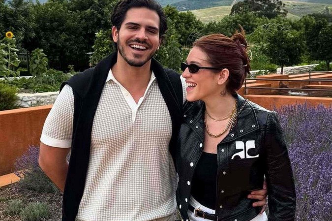 Ana Clara explica motivo de viver namoro ‘longe’ da mídia com advogado -  (crédito: Observatório dos Famosos)