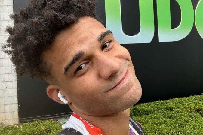 No ar em Vale Tudo, Lucas Leto surge de sunga e mostra volume saliente -  (crédito: Observatório dos Famosos)