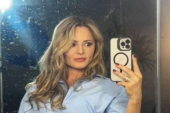Rita Guedes surge de biquíni e mostra tatuagem em local ousado -  (crédito: Observatório dos Famosos)