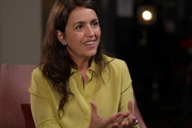 Humilde? Manuela Dias desabafa sobre críticas a Vale Tudo: “Eu procuro aprender” - (crédito: Obeservatório da TV) Humilde? Manuela Dias desabafa sobre críticas a Vale Tudo: “Eu procuro aprender” - (crédito: Obeservatório da TV)
