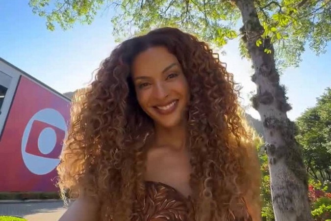 Gabriela Loran, atriz de ‘Três Graças’, fala sobre cirurgia de redesignação sexual: “A mídia tenta estigmatizar” -  (crédito: Observatório dos Famosos)