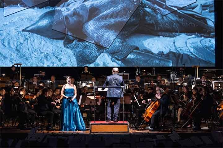 O Theatro Municipal abriga múltiplos corpos artísticos e instituições de formação, reforçando seu papel como centro cultural integral. 
