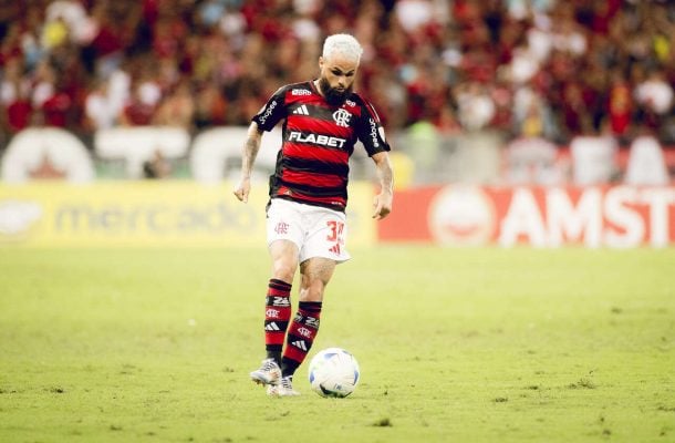MICHAEL - Teve a chance de voltar a atuar e ainda poderia ter marcado o quarto gol, mas errou no chute. NOTA 6,0. Foto: Adriano Fontes/Flamengo
