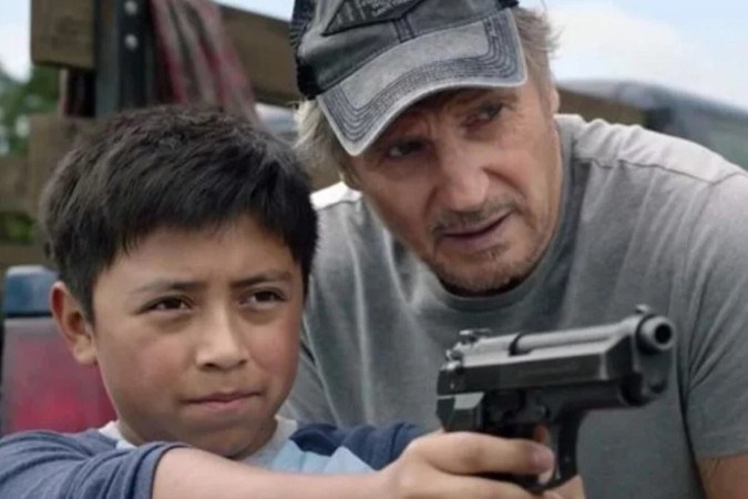 Liam Neeson assume papel de protetor improvável em drama de ação na fronteira - (crédito: Obeservatório da TV) Liam Neeson assume papel de protetor improvável em drama de ação na fronteira - (crédito: Obeservatório da TV)