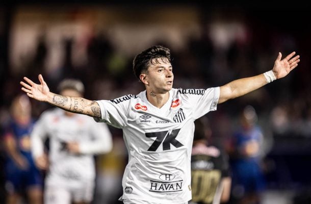 BARREAL - Marcou um golaço espetacular, com um chute de rara felicidade no ângulo. Além do gol, foi muito participativo, criou jogadas e infernizou a defesa. NOTA: 8,5. Foto: Raul Baretta/Santos FC