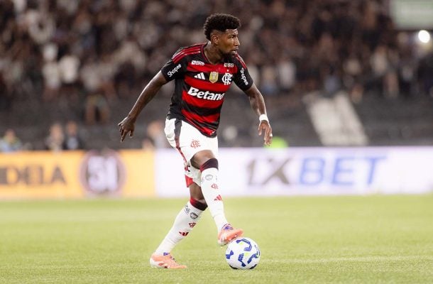 EMERSON ROYAL - Fez um ótimo cruzamento para Samuel Lino, que quase abriu o placar. Foi bem tanto no apoio, quanto na defesa. NOTA 7,0. Foto: Adriano Fontes / Flamengo