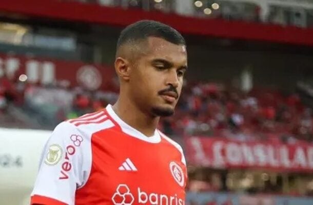 CLAYTON SAMPAIO - Teve pouco tempo em campo. sem nota - Foto: Ricardo Duarte / Internacional