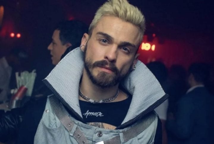 Além de atuar, Felipe buscava a carreira de cantor, usando o nome artístico Felipe Céu.