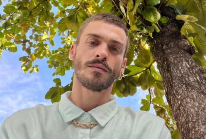 Natural do Rio Grande do Sul, Felipe iniciou a carreira como modelo e cursou medicina antes de se dedicar à atuação.