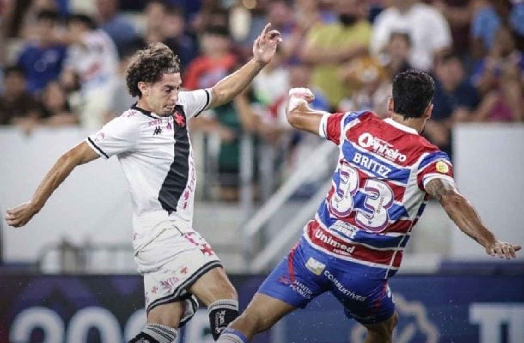 Em súmula, árbitro explica expulsões e cita confusão generalizada em Fortaleza x Vasco