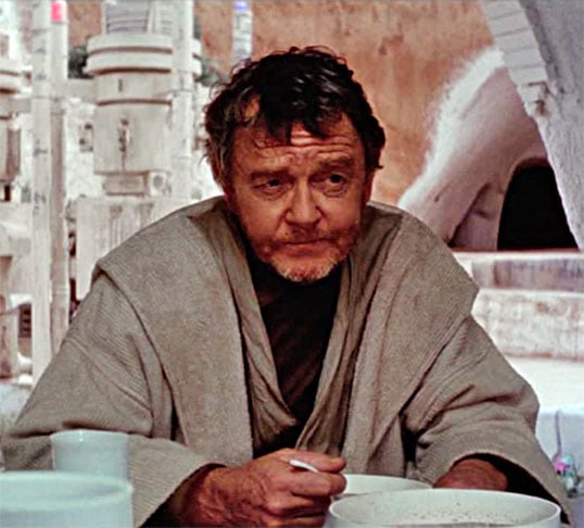 Phil Brown (1916 - 2006) - Tio Owen - O ator americano, nascido em 30/4/1916, morreu em 9/2/2006, aos 89 anos. 