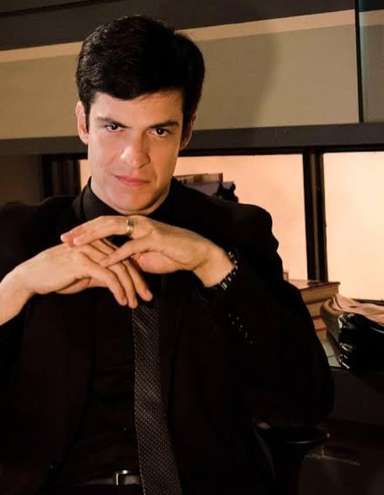 O papel mais emblemático de sua carreira veio em 2013, quando deu vida a Félix Khoury na novela “Amor à Vida”. O vilão, filho de César e Pilar, ambicionava herdar o hospital da família e cometeu  atrocidades. O personagem, porém, ganhou camadas emocionais e conquistou o público ao longo da trama.
