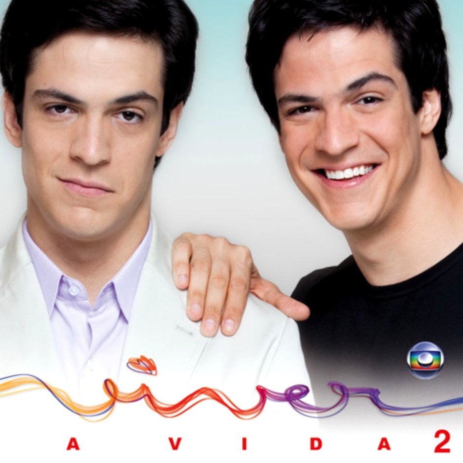 Ele estreou em novelas em 2009 como os gêmeos Jorge e Miguel em “Viver a Vida”, de Manoel Carlos. Enquanto Jorge era um homem frio e calculista, Miguel se destacava pelo temperamento doce e apaixonado.
