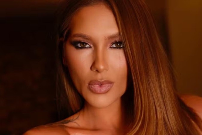 ‘Tava com saudade’: Virginia muda visual, surge loiríssima e fãs fazem comparação - (crédito: Observatório dos Famosos) ‘Tava com saudade’: Virginia muda visual, surge loiríssima e fãs fazem comparação - (crédito: Observatório dos Famosos)