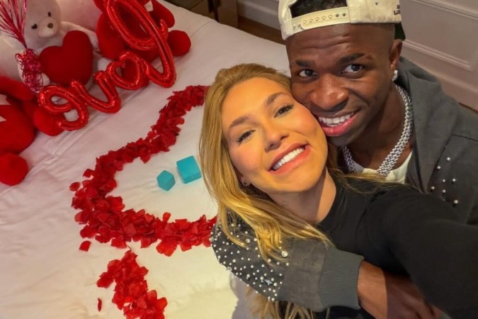 Oficial! Vini Jr. pede Virginia em namoro -  (crédito: Observatório dos Famosos)