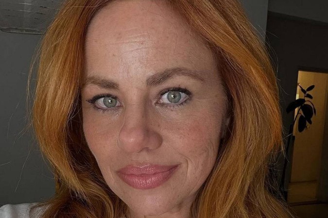 Karine Teles confessa medo de envelhecer sendo atriz: “É uma loucura” -  (crédito: Observatório dos Famosos)