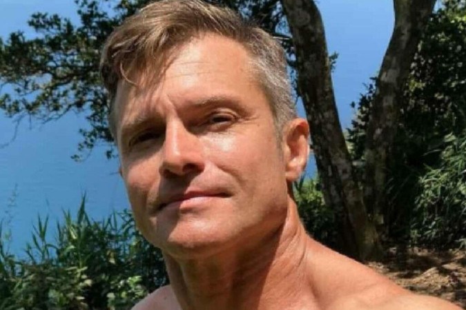 Claudio Heinrich relembra época de Paquito e confessa sobre Xuxa: “Não tenho contato” -  (crédito: Observatório dos Famosos)