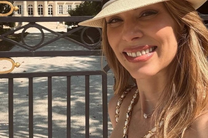 Ana Furtado exibe corpão de maiô e anima seguidores -  (crédito: Observatório dos Famosos)