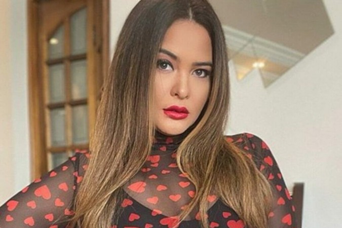 Geisy Arruda dá zoom em marquinha íntima e faz clima esquentar: “Musa bronzeada” -  (crédito: Observatório dos Famosos)