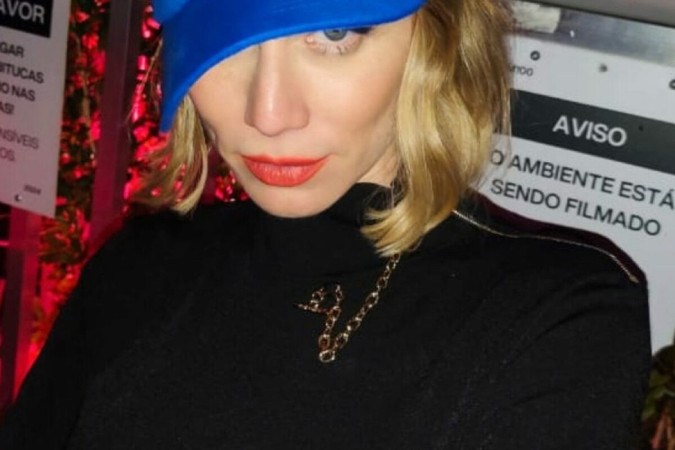 De biquíni, Mariana Ximenes exibe corpo de ‘boneca’ em cachoeira -  (crédito: Observatório dos Famosos)