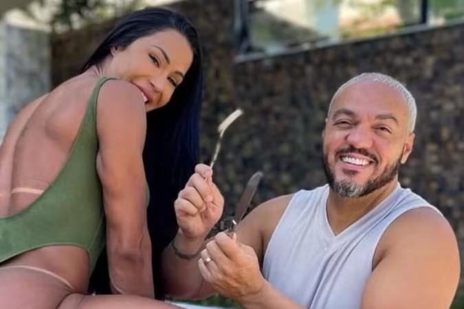 Gracyanne Barbosa rebate críticas por continuar morando com a mãe de Belo -  (crédito: Observatório dos Famosos)