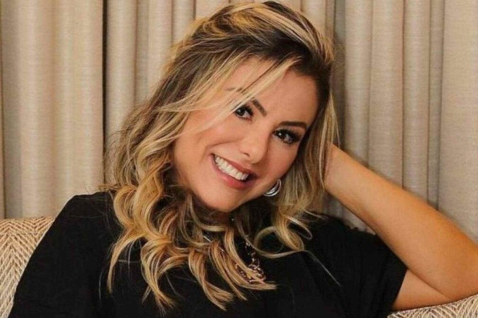 Poliana Rocha, esposa de Leonardo, abre o jogo sobre sintomas da menopausa -  (crédito: Observatório dos Famosos)