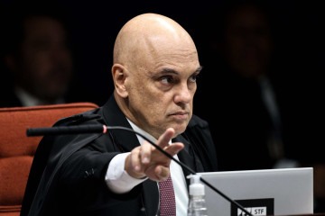 Relator do Inquérito das Fake News, Alexandre de Moraes determinou que os suspeitos de vazar dados de autoridades usem tornozeleiras eletrônicas e entreguem os passaportes -  (crédito: Marcelo Camargo / Agência Brasil)