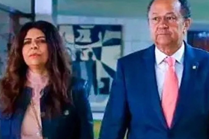 Deputada invade Câmara Municipal atrás de suposta amante do ex -  (crédito: Observatório dos Famosos)