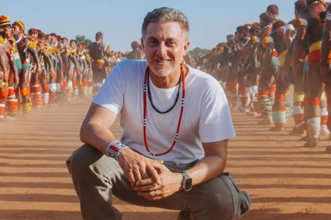 Luciano Huck abre o jogo sobre planos de entrar para a política -  (crédito: Observatório dos Famosos)