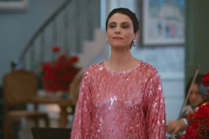 Cadê a Tia Celina? Mallu Galli muda radicalmente o visual para novo trabalho -  (crédito: Observatório dos Famosos)