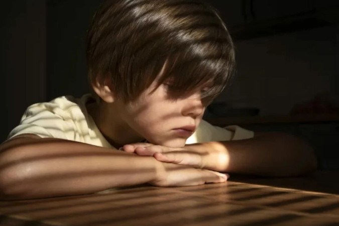 Infância Sombria chega ao Prime Video e aborda adoção marcada por tensão familiar -  (crédito: Obeservatório da TV)