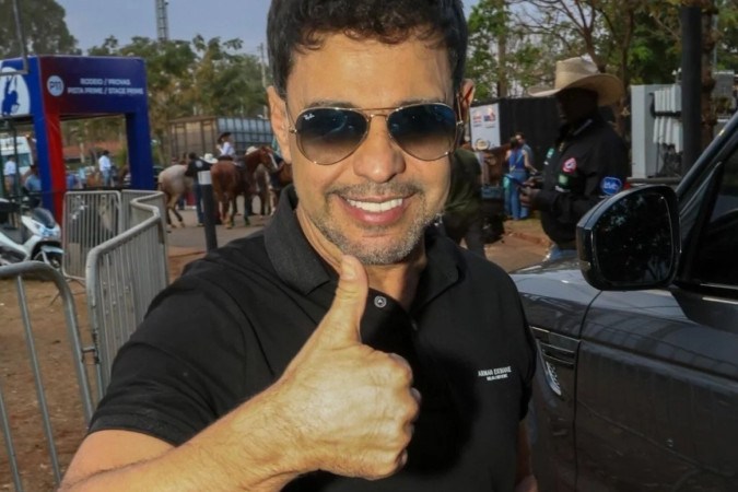 Zezé di Camargo se incomoda com ‘flerte’ do SBT com Lula e dá piti -  (crédito: Obeservatório da TV)