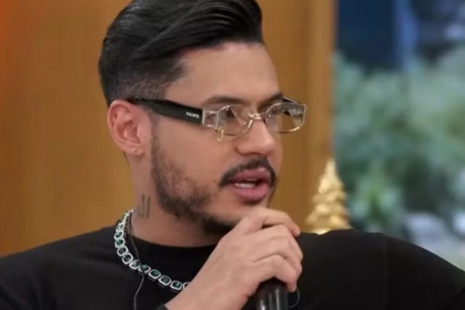 Cantor Hungria fala sobre intoxicação por metanol: ‘Quase morri’ -  (crédito: Observatório dos Famosos)