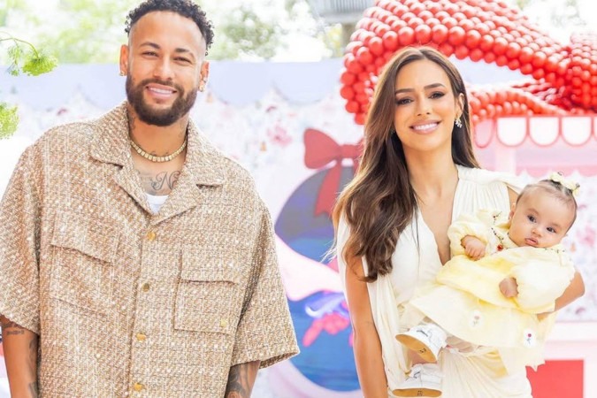 Bruna Biancardi revela como lida com críticas ao relacionamento com Neymar -  (crédito: Observatório dos Famosos)