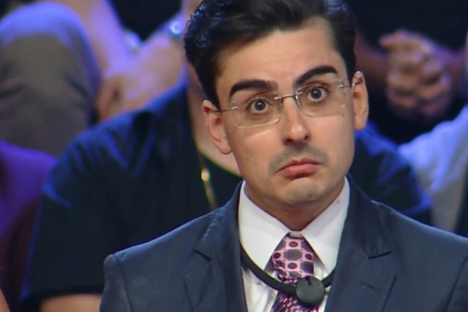Dudu Camargo vence A Fazenda 17 e divide opiniões na web: ‘O anúncio mais flopado’ -  (crédito: Observatório dos Famosos)