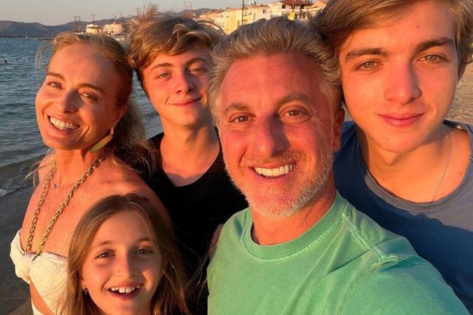 Angélica expõe curiosidades sobre os filhos e a vida em família: “Tive sorte” -  (crédito: Observatório dos Famosos)