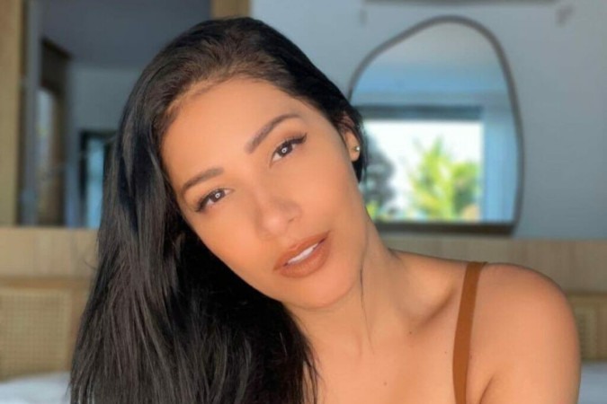 Simaria dá puxadinha em peça íntima e mostra seu poder de sedução -  (crédito: Observatório dos Famosos)