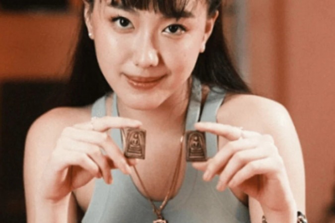 Filme tailandês aborda mercado de amuletos e conflito familiar em trama de crime e drama -  (crédito: Obeservatório da TV)