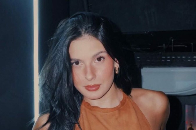 Após reencontro com Zé Felipe, Ana Castela exibe barriga trincada em selfie -  (crédito: Observatório dos Famosos)