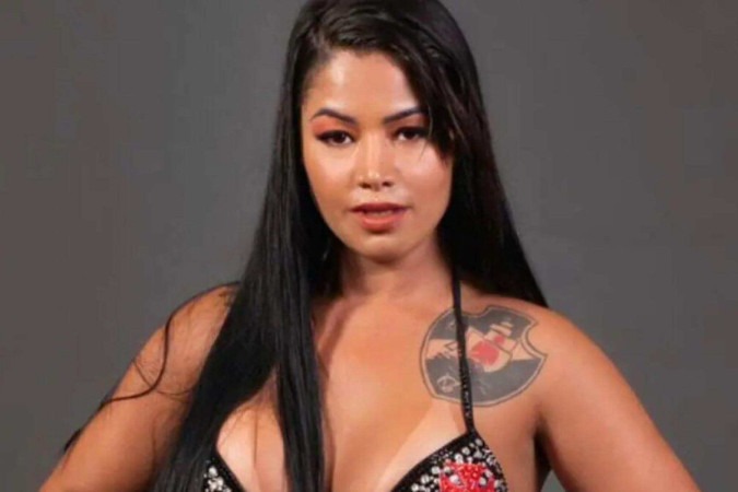 Musa do Vasco gera polêmica em condomínio após ser flagrada nua em apartamento -  (crédito: Observatório dos Famosos)