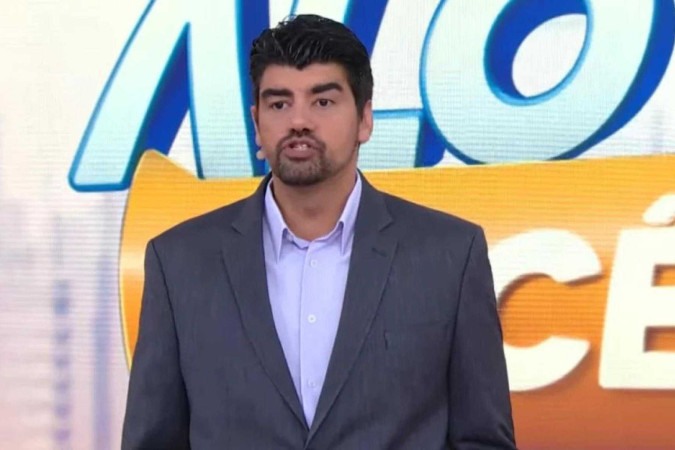 André Azeredo deixa o SBT e volta para a Record -  (crédito: Obeservatório da TV)
