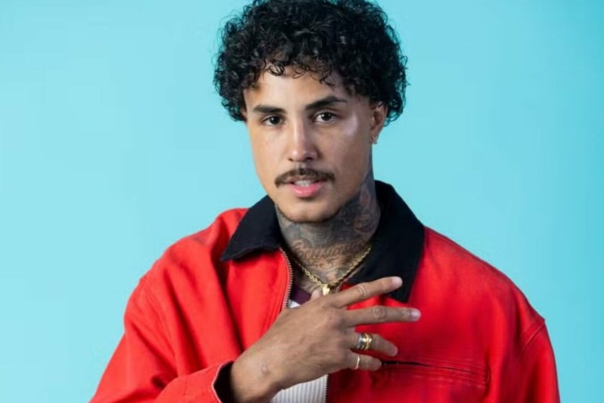 Em vídeo chocante, MC Livinho anuncia pausa na carreira -  (crédito: Observatório dos Famosos)