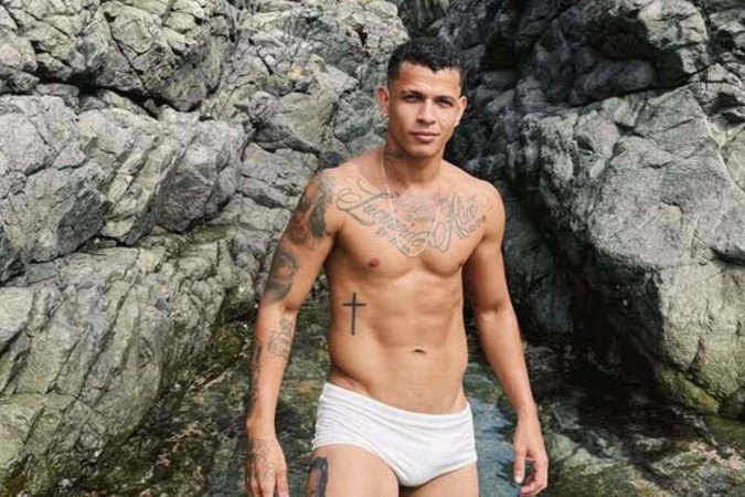 Internautas reagem ao novo nude vazado do cantor Dadá Boladão: “Anaconda” -  (crédito: Observatório dos Famosos)