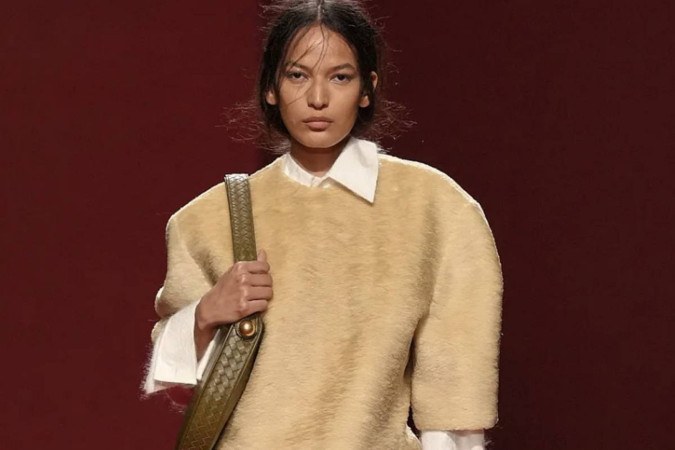 Modelo Luana Guimarães é destaque em desfile da Bottega Veneta em Milão -  (crédito: Observatório dos Famosos)